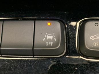 Vauxhall Corsa Electric 50kWh Elite Nav Premium (7.4Kw Charger) (136 ps) - HEATED SEATS