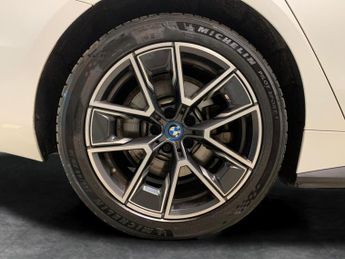 BMW i4 40 83.9kWh M Sport Gran Coupe eDrive (340 ps) - ADAPT CRUISE - H