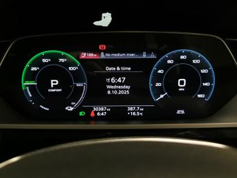 Audi e-tron 50 Technik quattro 71.2kWh (11kW Charger) (313 ps) - ADJUSTABLE 
