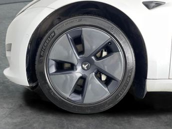 Tesla Model 3 Standard Range Plus RWD (241 bhp) - AUTO PARK - REVERSE CAM - NA
