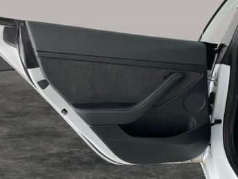 Tesla Model 3 Standard Range Plus RWD (241 bhp) - AUTO PARK - REVERSE CAM - NA