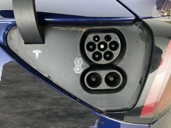 Tesla Model 3 Standard Range Plus RWD (241 bhp) - KEYLESS ENTRY - AUTO PARK -