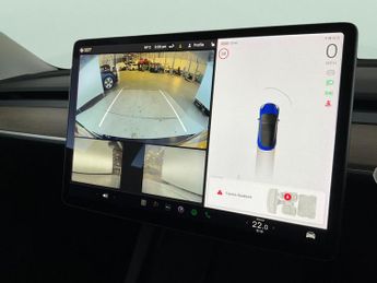 Tesla Model 3 Standard Range Plus RWD (241 bhp) - KEYLESS ENTRY - AUTO PARK -