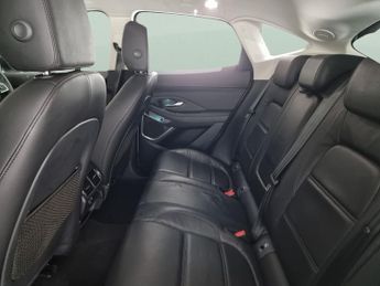 Jaguar E-pace 2.0 D180 SE AWD (180 ps) - NAV - LEATHER - WIFI