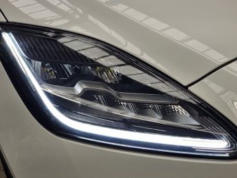 Jaguar E-pace 2.0 D180 SE AWD (180 ps) - NAV - LEATHER - WIFI