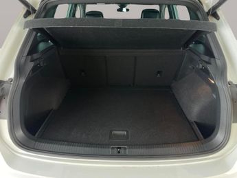 Volkswagen Tiguan 2.0 BiTDI R-Line DSG 4Motion (240 ps) - DYNAUDIO - LED - REVERSE