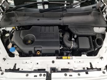 Jaguar E-pace 2.0 D180 SE AWD (180 ps) - NAV - LEATHER - WIFI