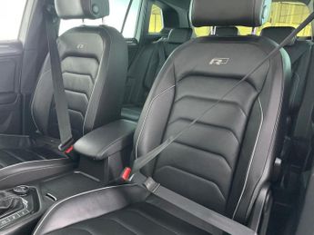 Volkswagen Tiguan 2.0 BiTDI R-Line DSG 4Motion (240 ps) - DYNAUDIO - LED - REVERSE