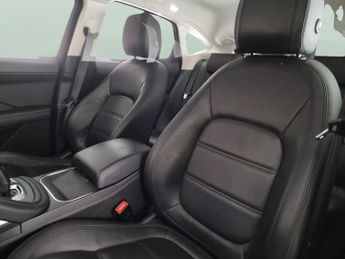 Jaguar E-pace 2.0 D180 SE AWD (180 ps) - NAV - LEATHER - WIFI