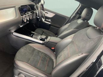 Mercedes-Benz EQA EQA 250 66.5kWh AMG Line (190 ps) - ADAPTIVE LIGHTS - HEATED LEA