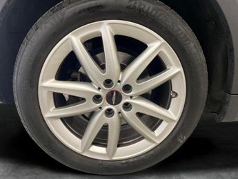 Mini Countryman 1.5 10kWh Cooper SE Sport Plug-in ALL4 (222 ps) - ADAPTIVE LED L