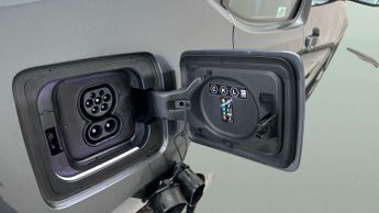 BMW i3 42.2kWh (170 ps) - DRIVING MODES - AIR CON - DAB