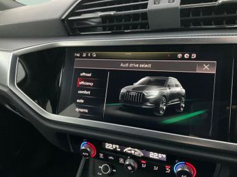 Audi Q3 1.5 TFSI CoD 35 S line S Tronic (150 ps) - LED - REVERSE CAM