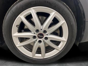 Mini Countryman 1.5 10kWh Cooper SE Sport Plug-in ALL4 (222 ps) - ADAPTIVE LED L