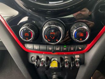 Mini Countryman 1.5 10kWh Cooper SE Sport Plug-in ALL4 (222 ps) - ADAPTIVE LED L