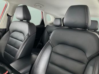 MG Mg Hs 1.5 T-GDI Excite DCT (162 ps) - NAV - LEATHER - BLIND SPOT ASSIS