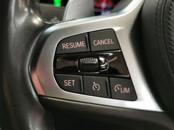 BMW 3 Series 2.0 320i M Sport (184 ps) - 19IN ALLOYS - M SPORT PRO - CARPLAY