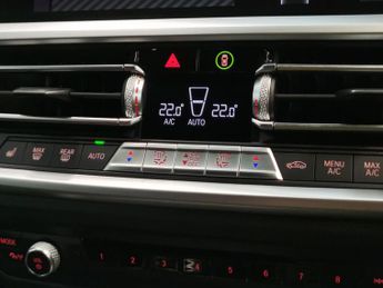 BMW 3 Series 2.0 320i M Sport (184 ps) - 19IN ALLOYS - M SPORT PRO - CARPLAY
