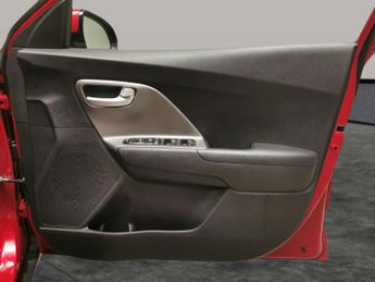 Kia Niro 1.6 GDi 8.9kWh 2 Plug-in DCT (139 bhp) - CRUISE - PADDLE SHIFT -