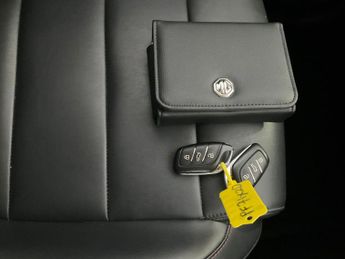 MG Mg Hs 1.5 T-GDI Excite DCT (162 ps) - NAV - LEATHER - BLIND SPOT ASSIS
