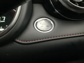 MG Mg Hs 1.5 T-GDI Excite DCT (162 ps) - NAV - LEATHER - BLIND SPOT ASSIS