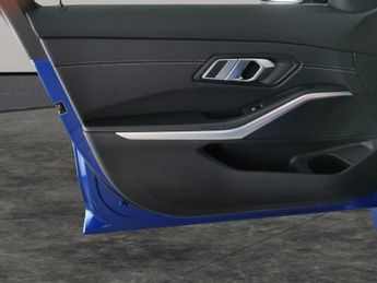 BMW 3 Series 2.0 320i M Sport (184 ps) - 19IN ALLOYS - M SPORT PRO - CARPLAY