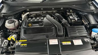 Volkswagen T-Roc 1.5 TSI EVO Black Edition DSG (150 ps) - ADAPT CRUISE - CARPLAY