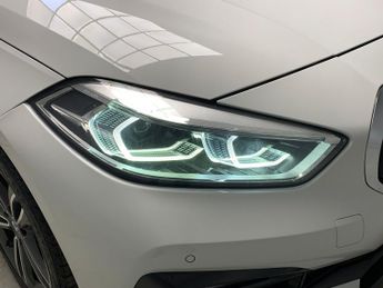 BMW 1 Series 1.5 118i Sport DCT (140 ps) - ACTIVE LANE ASSIST - LED - NAV
