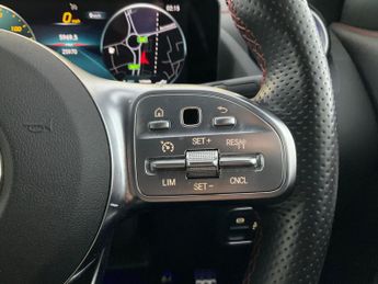 Mercedes-Benz EQA EQA 250 66.5kWh AMG Line (190 ps) - HEATED SEATS - NAV - MIRROR 