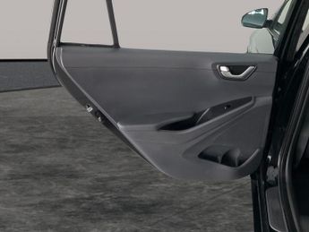 Hyundai Ioniq 1.6 h-GDi SE DCT (141 ps) - CRUISE - PADDLE SHIFT - CLIMATE CONT