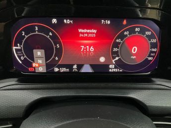 Volkswagen Golf 2.0 TDI GTD DSG (200 ps) - LED - HEATED STEERING - BLUETOOTH