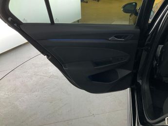 Volkswagen Golf 2.0 TSI GTI DSG (245 ps) - NAV - CARPLAY - KEYLESS ENTRY