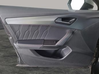 Cupra Formentor 2.0 TSI V1 DSG 4Drive (190 ps) - KEYLESS ENTRY - LED - NAV