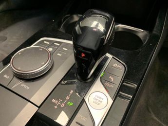 BMW 1 Series 1.5 118i Sport DCT (140 ps) - ACTIVE LANE ASSIST - LED - NAV