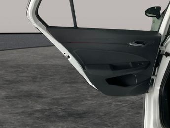 Volkswagen Golf 2.0 TDI GTD DSG (200 ps) - LED - HEATED STEERING - BLUETOOTH