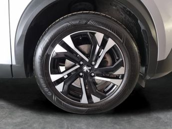 Peugeot E-2008 50kWh Allure (136 ps) - BLUETOOTH - SPEED LIMIT RECOG - 17IN ALL