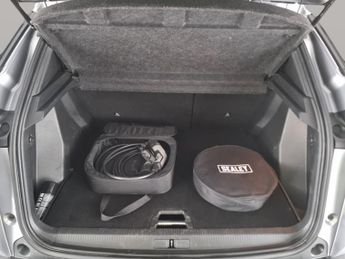 Peugeot E-2008 50kWh Allure (136 ps) - BLUETOOTH - SPEED LIMIT RECOG - 17IN ALL