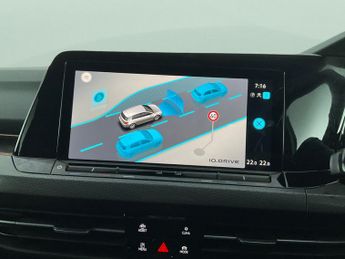 Volkswagen Golf 2.0 TDI GTD DSG (200 ps) - LED - HEATED STEERING - BLUETOOTH