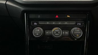 Volkswagen T-Roc 1.5 TSI EVO Black Edition DSG (150 ps) - ADAPT CRUISE - CARPLAY