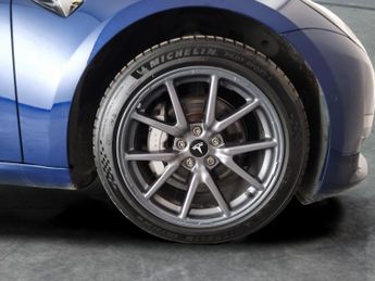 Tesla Model 3 (Dual Motor) Long Range 4WDE (346 ps) - AUTO PARK - LED - REVERS