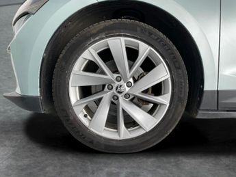 Skoda Enyaq 82kWh 80 (204 ps) - HEATED SEATS - HEATED STEERING - PARKING PAC
