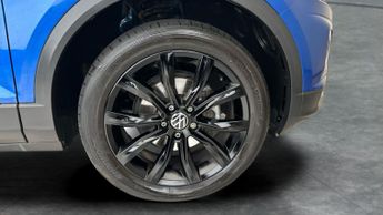 Volkswagen T-Roc 1.5 TSI EVO Black Edition DSG (150 ps) - ADAPT CRUISE - CARPLAY