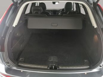 Volvo XC60 2.0 T4 Edition (190 ps) - CARPLAY - AUTO PARK - LED