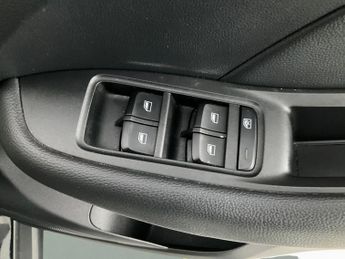 MG MG ZS 44.5kWh Excite (143 ps) - LANE DEPARTURE  - BLUETOOTH - DRIVING 