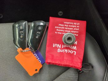 Skoda Enyaq 62kWh 60 (DC120kW) (179 ps) - NAV - WIFI - BLUETOOTH