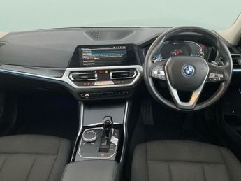 BMW 3 Series 2.0 330e 12kWh SE Pro Plug-in (292 ps) - AUTO PARK - REVERSE CAM