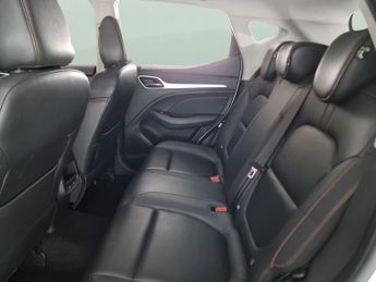 MG MG ZS 1.0 T-GDI Exclusive (111 ps) - 2+1 REAR SEAT SYSTEM - NAV - HEAT