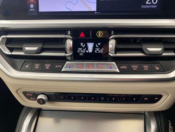 BMW 4 Series 2.0 420i M Sport Convertible (184 ps) - INTERIOR TRIM - ALUMINIU