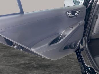 Hyundai Ioniq 38.3kWh Premium (136 ps) - REVERSE CAM - NAV - HEATED SEATS