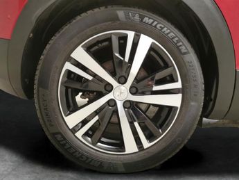 Peugeot 3008 1.6 13.2kWh GT Premium Plug-in e-EAT (225 ps) - AUTO PARK - LED